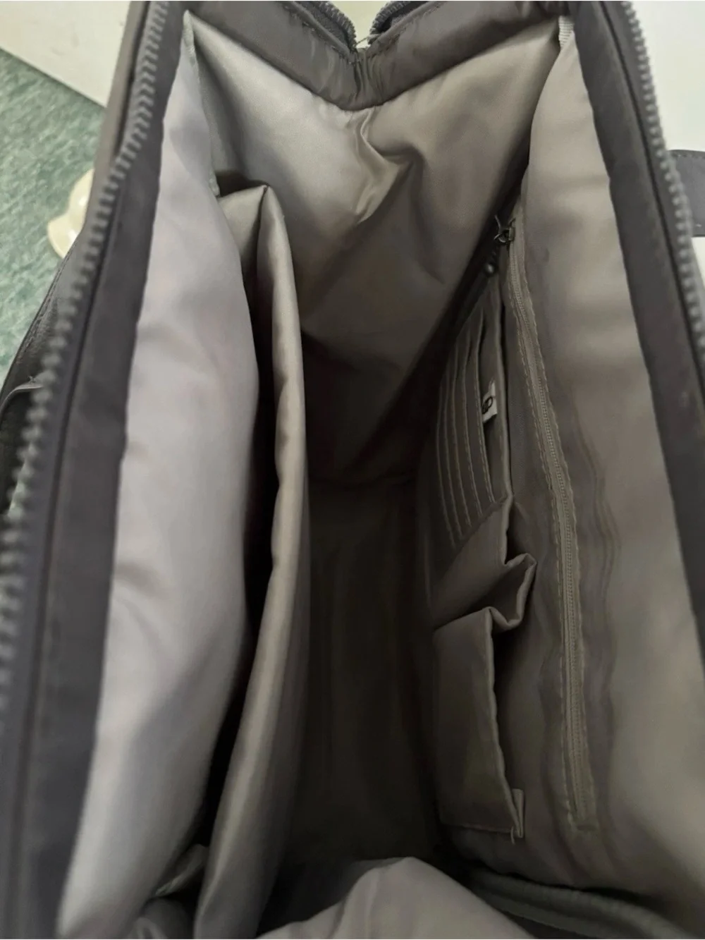 Baggallini Soho Laptop Travel Backpack Gray Lightweight Nylon RFID